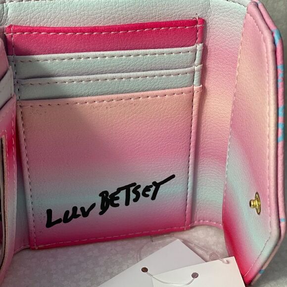 LUV BETSEY JOHNSON WALLET - Picture 6 of 8